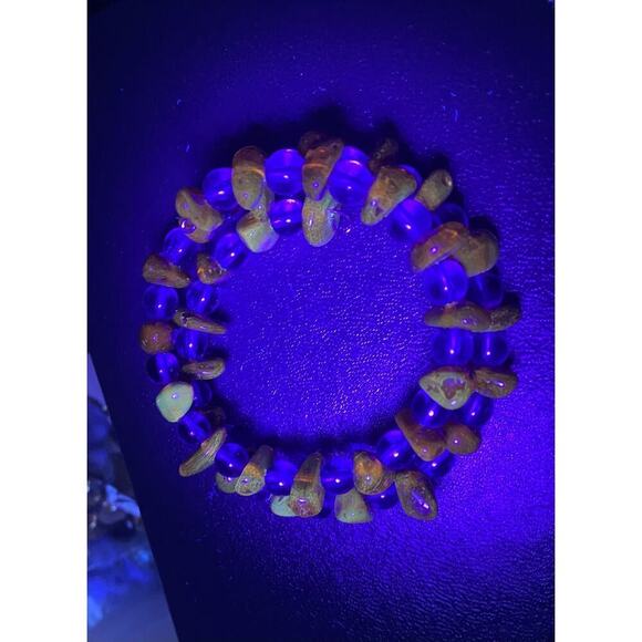 Amber Bracelet Blue Acrylic Divider Beads Memory Wire - Picture 9 of 11